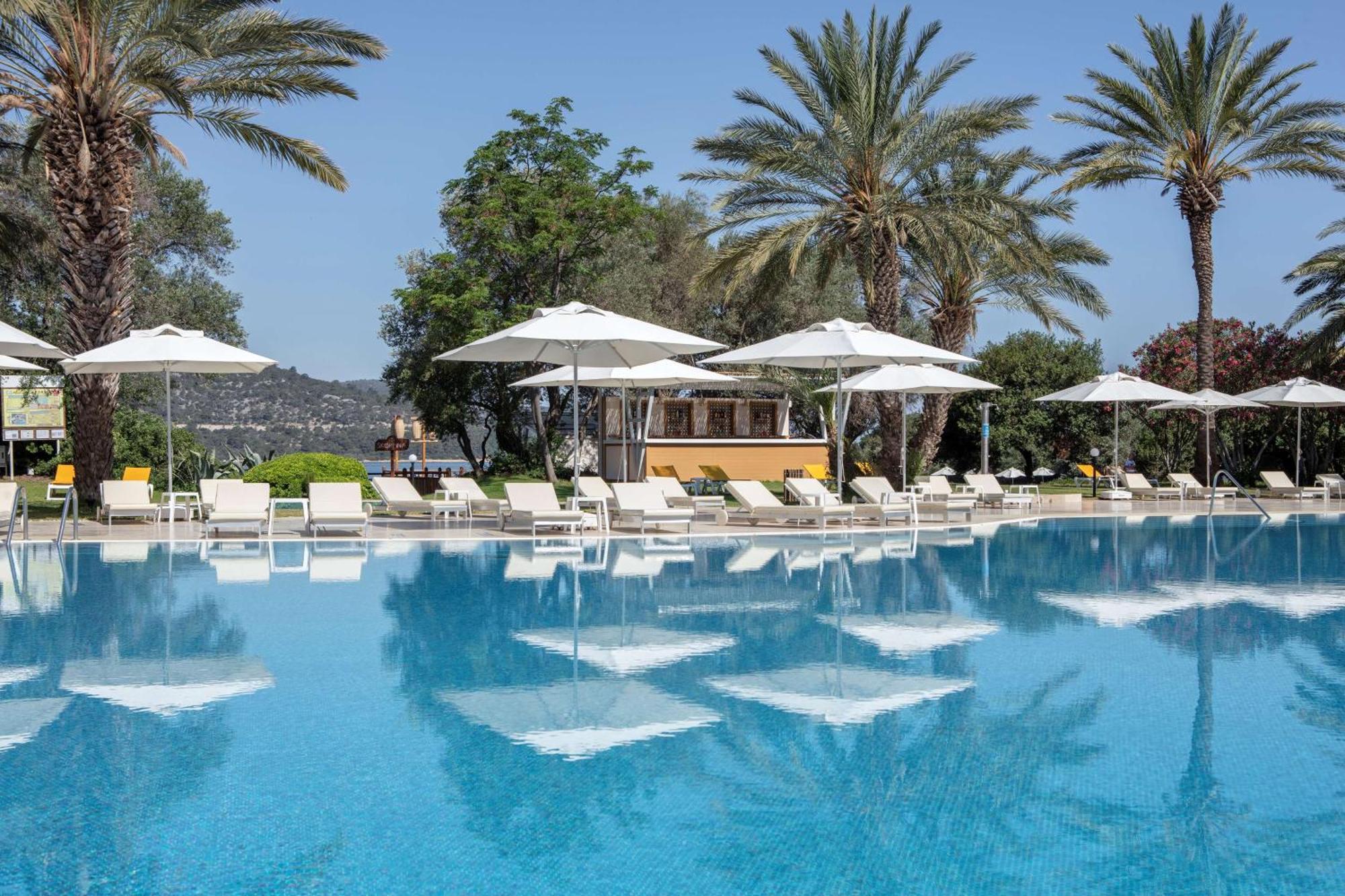 Doubletree By Hilton Bodrum Isil Club All-Inclusive Resort Torba Exterior foto